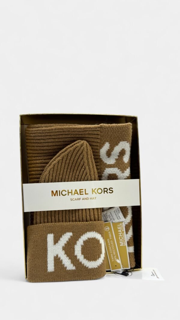 MICHAEL KORS - SCRAF AND HAT CAMEL - Image 2
